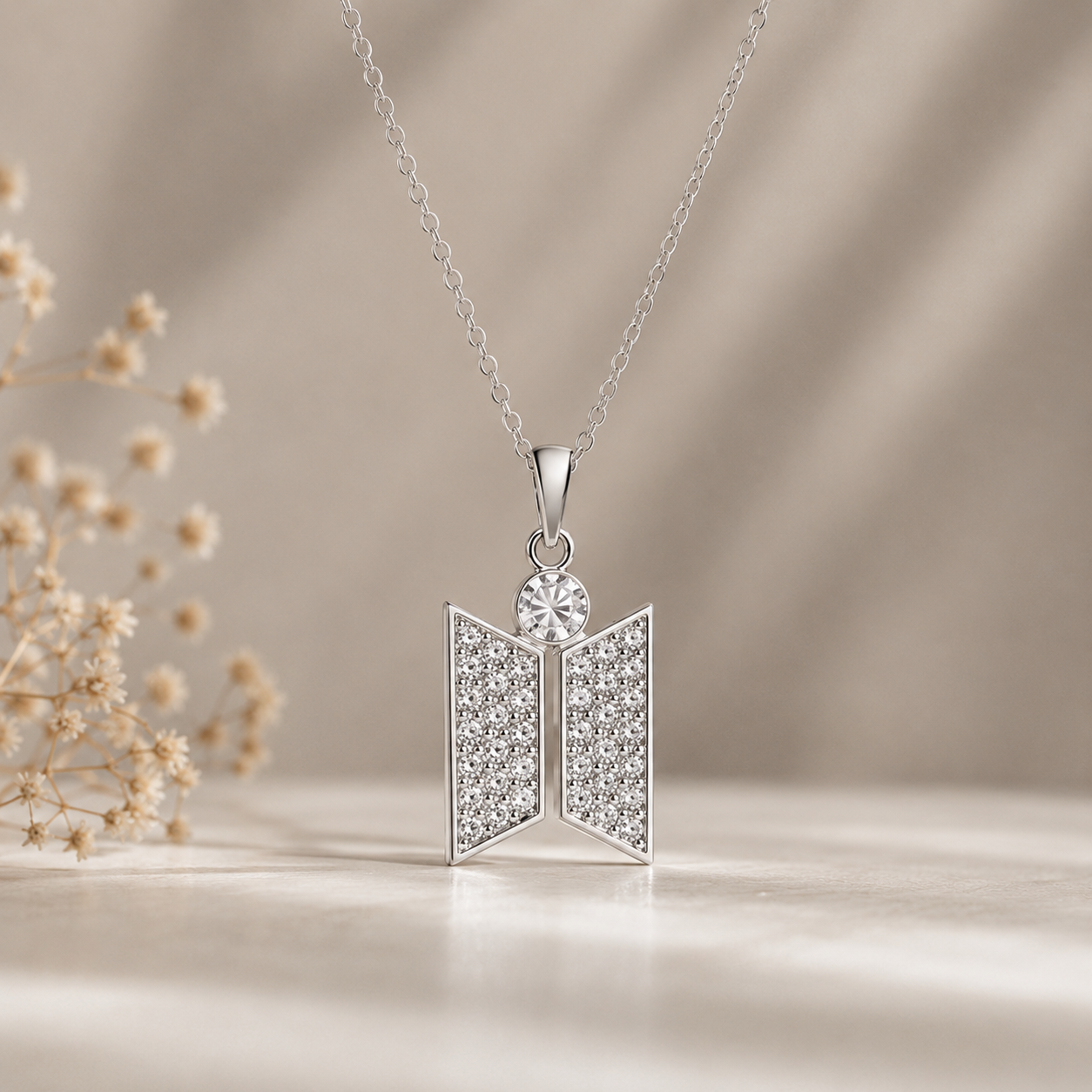 Memento Bond Army Necklace