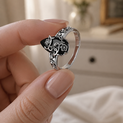 Ayuno NoirBloom™ Ring