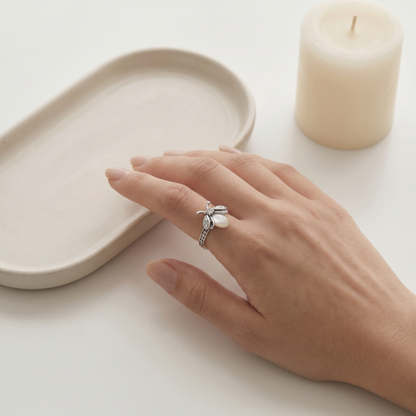 Ayuno GlowCharm™ Ring