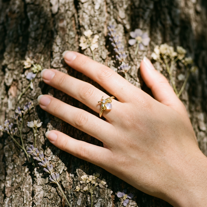 Ayuno GlowCharm™ Ring